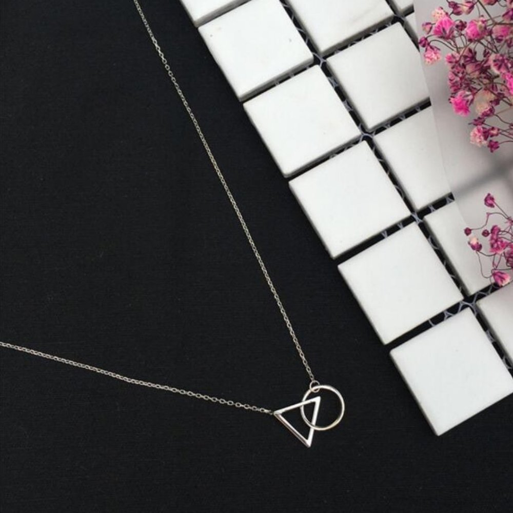 NEW 925 Sterling Silver Circle Triangle Necklace - Picture 5 of 7